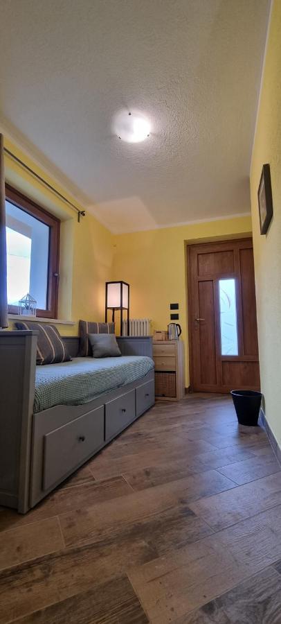 Lo Noyer Et Les Roses Bed & Breakfast Saint Nicolas Exterior foto