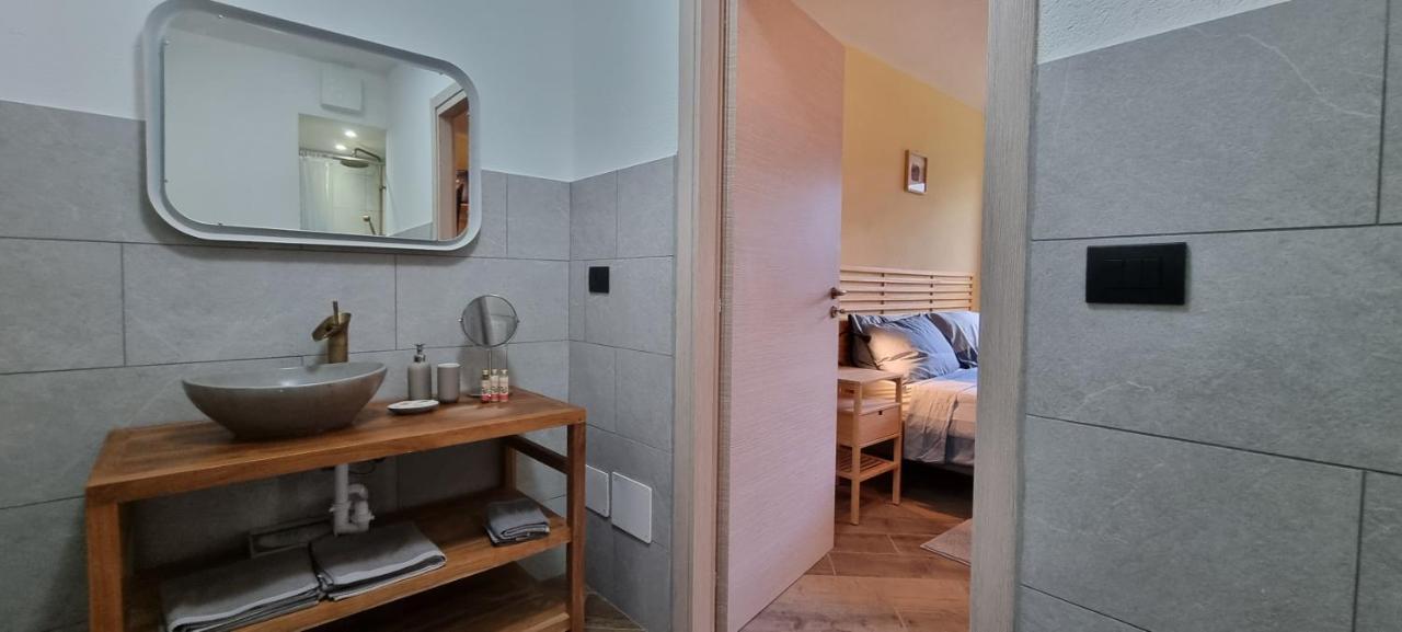 Lo Noyer Et Les Roses Bed & Breakfast Saint Nicolas Exterior foto