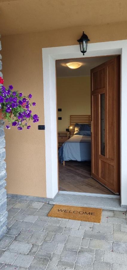 Lo Noyer Et Les Roses Bed & Breakfast Saint Nicolas Exterior foto